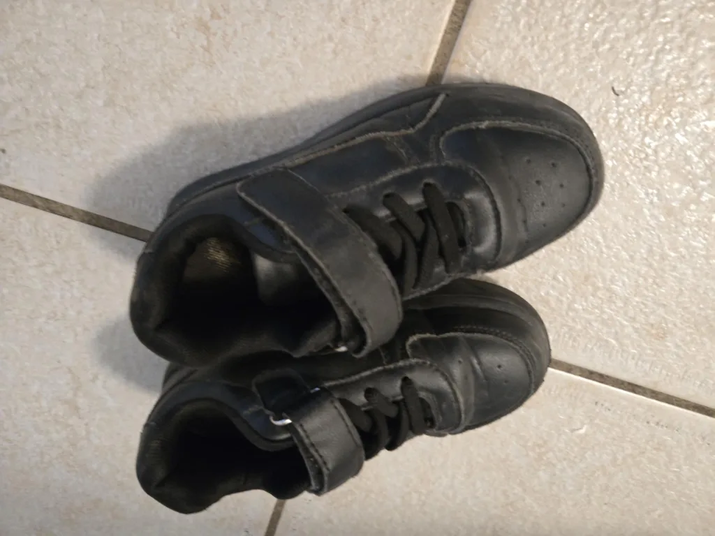 Black Toddler Shoes  #freecycle thumbnail