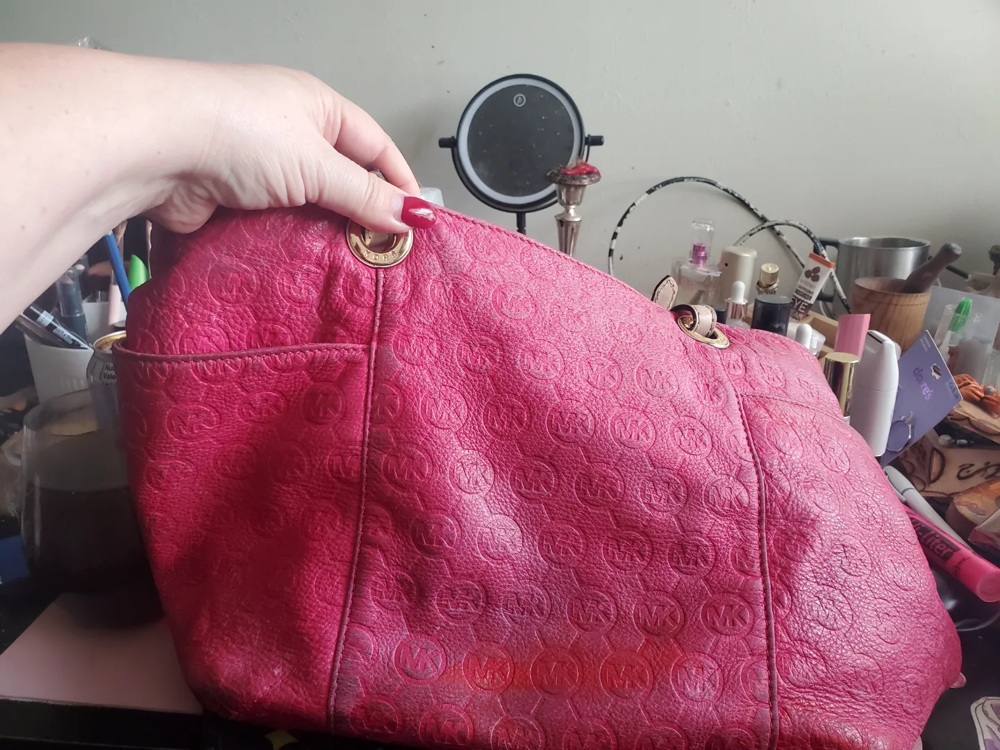 Michael Kors Pink Shoulder Bag image indicator(2)