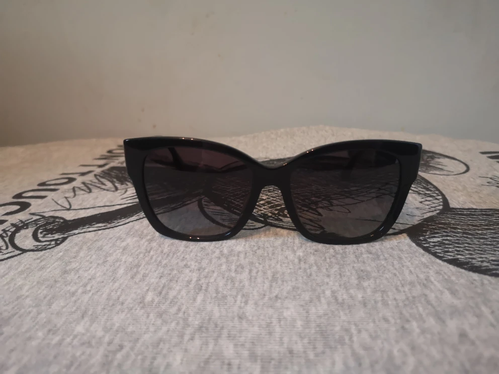 Burberry Sunglasses - photo 2
