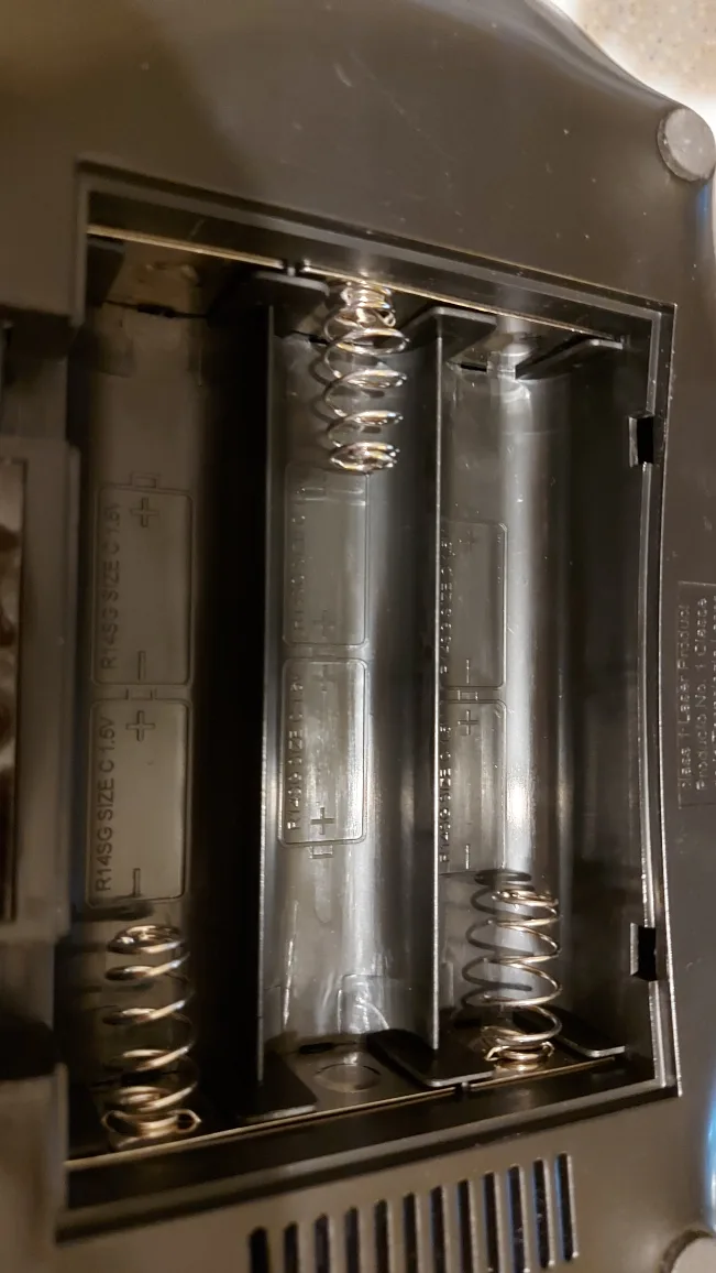 Portable CD Player with Radio image indicator(2)