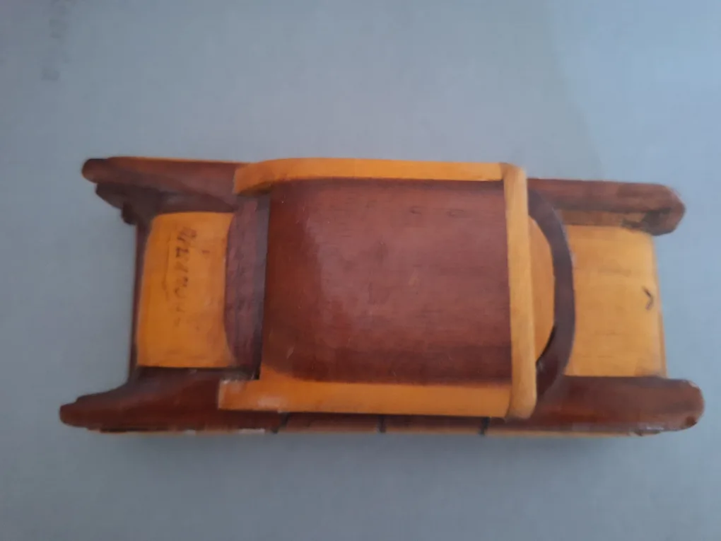 Vintage Wooden Chevrolet Bel Air Car image indicator(2)
