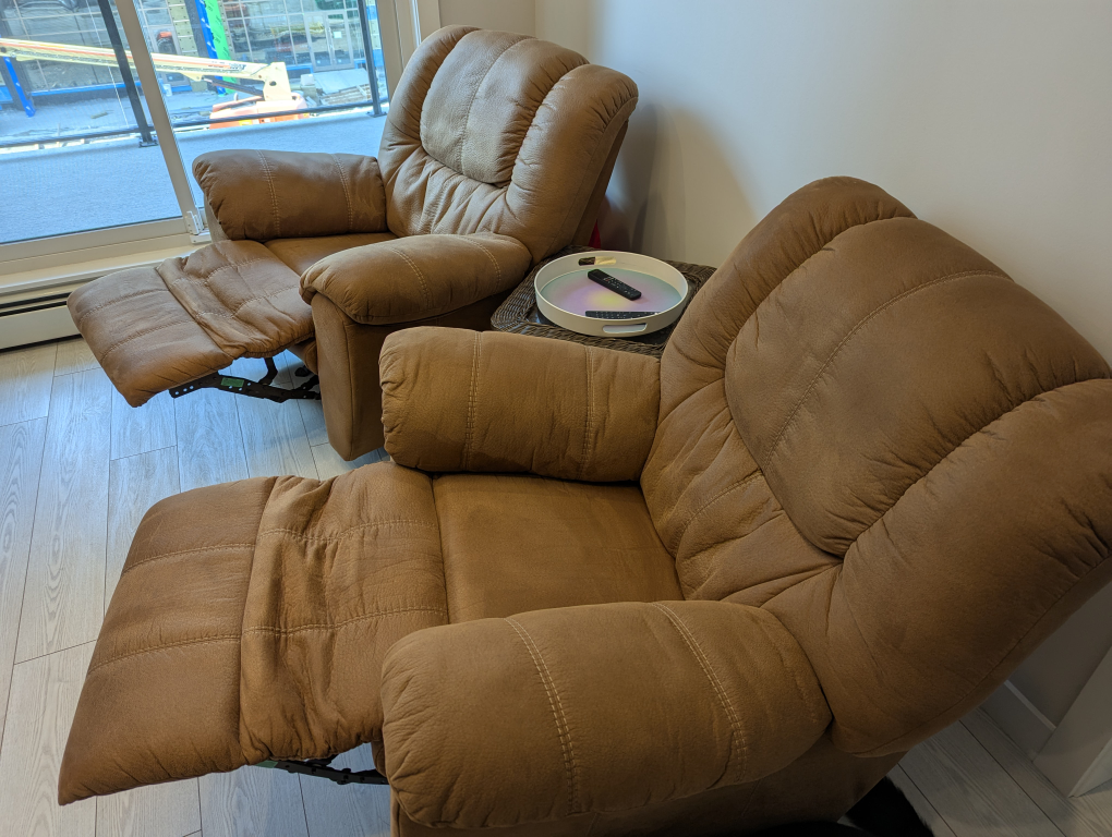 Brown Recliner Chair - photo 2