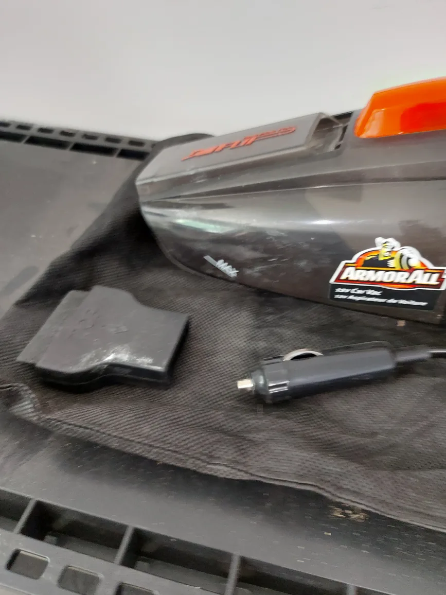 Armor All 12V Car Vac image indicator(3)