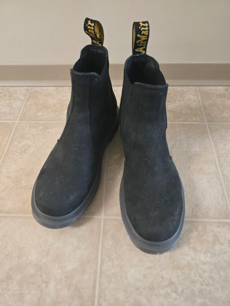 Dr. Martens 2976 Mono Milled Nubuck Leather Chelsea Boot, US 10 thumbnail