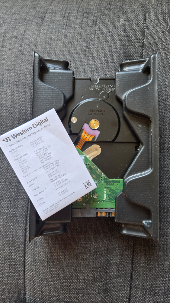 WD Red Plus 4TB Hard Drive - photo 3