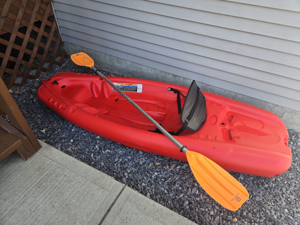 Kids solo kayak