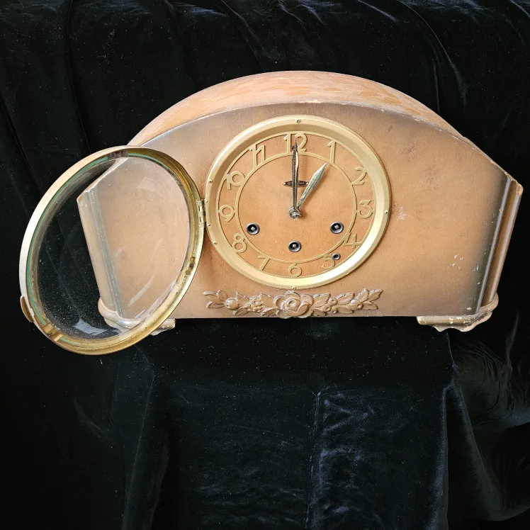 Vintage Dorland Mantle Clock image indicator(2)