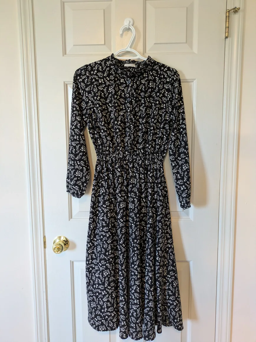 Black Floral Dress-Small thumbnail