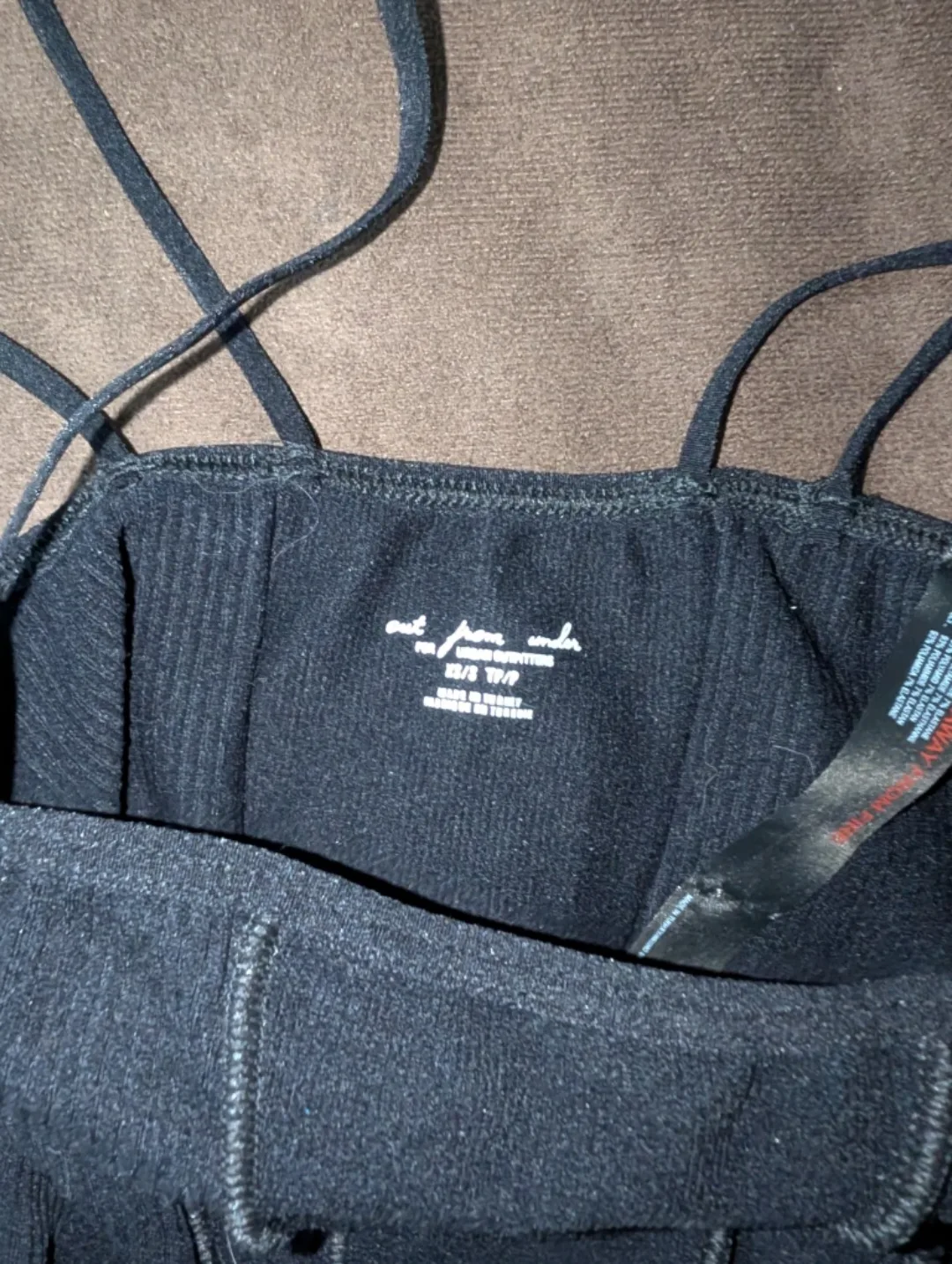 3 Out From Under tank tops XS/S image indicator(4)