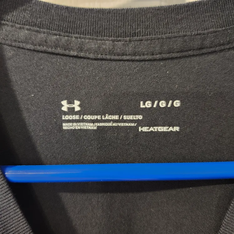 3 PRIDE T-SHIRTS #L GENDER NEUTRAL  $10 image indicator(4)