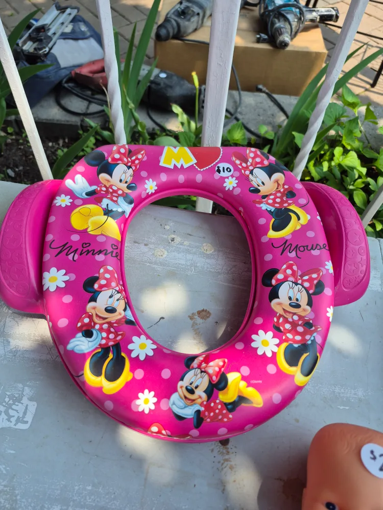 Minnie Mouse Potty Training Seat thumbnail