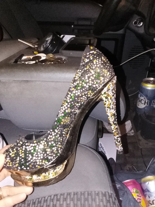 Glamorous Heels - Gianmarco Lorenzi & Brookelle's image indicator(3)