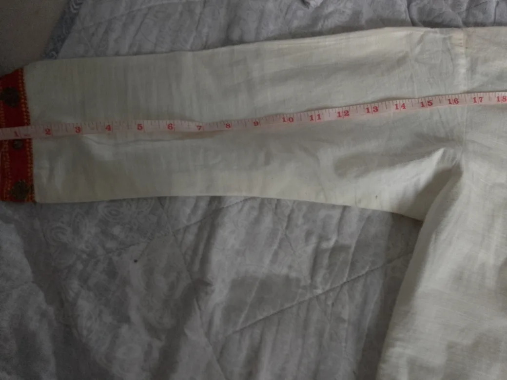 White Embroidered Tunic Top #freecycle 🥕🌟 image indicator(4)