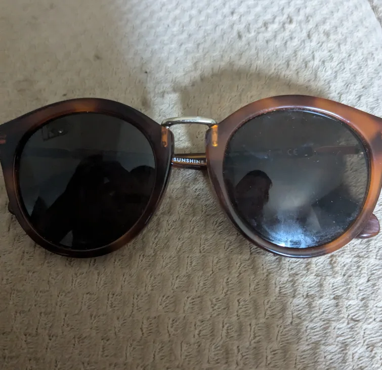 Kate Spade Sunglasses image indicator(3)