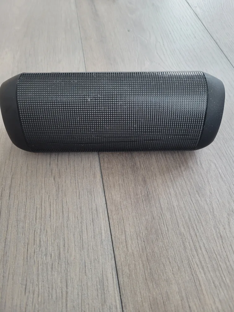 JBL Charge 3 Bluetooth Speaker thumbnail