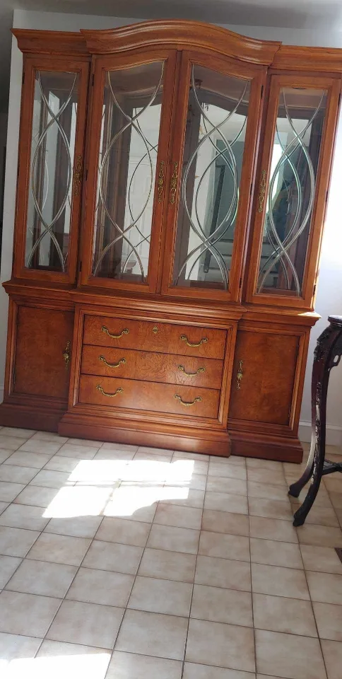Wood China Cabinet 🥕 thumbnail