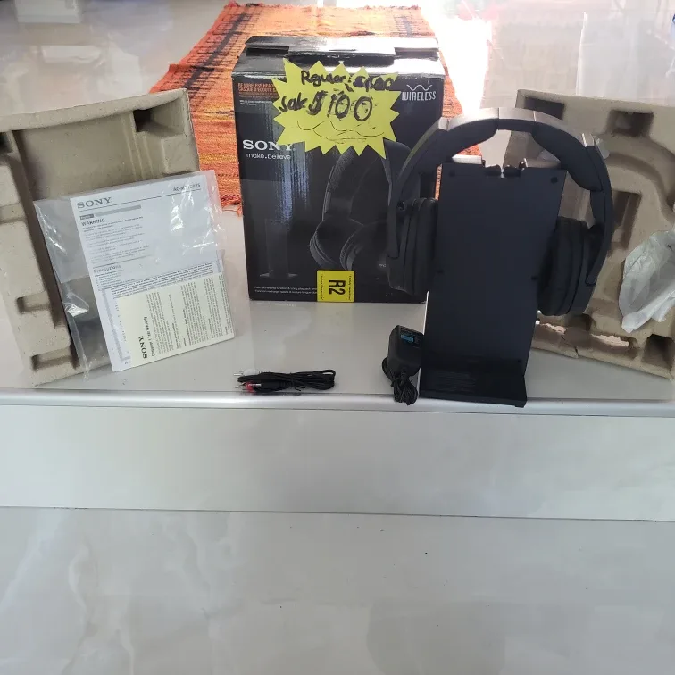 Sony Wireless Headphones... thumbnail
