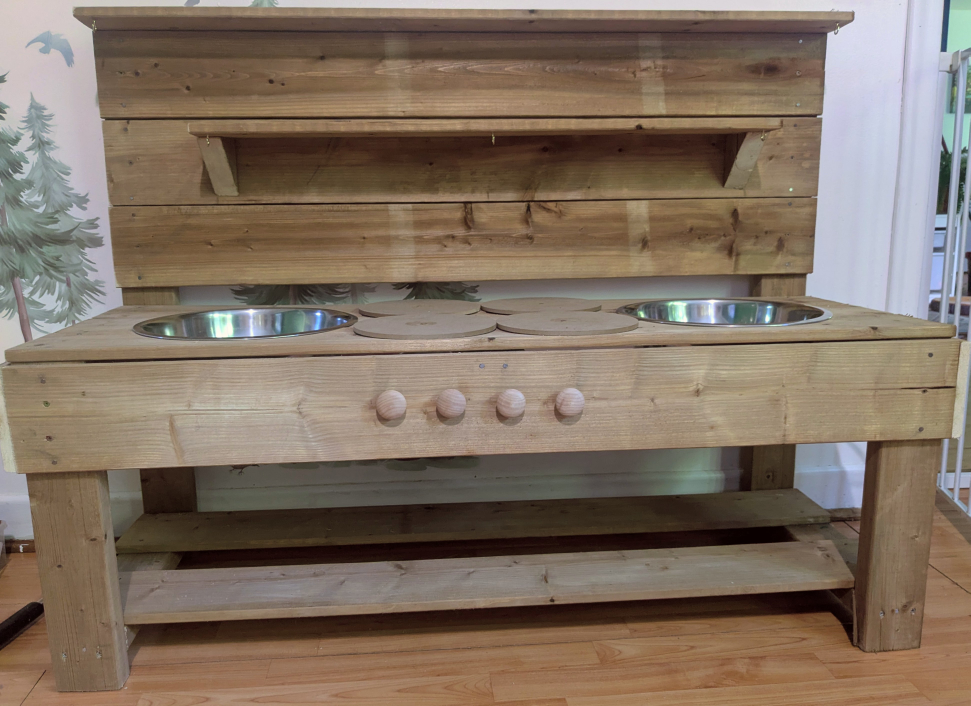 Wooden outdoor Mud Kitchen - photo 2