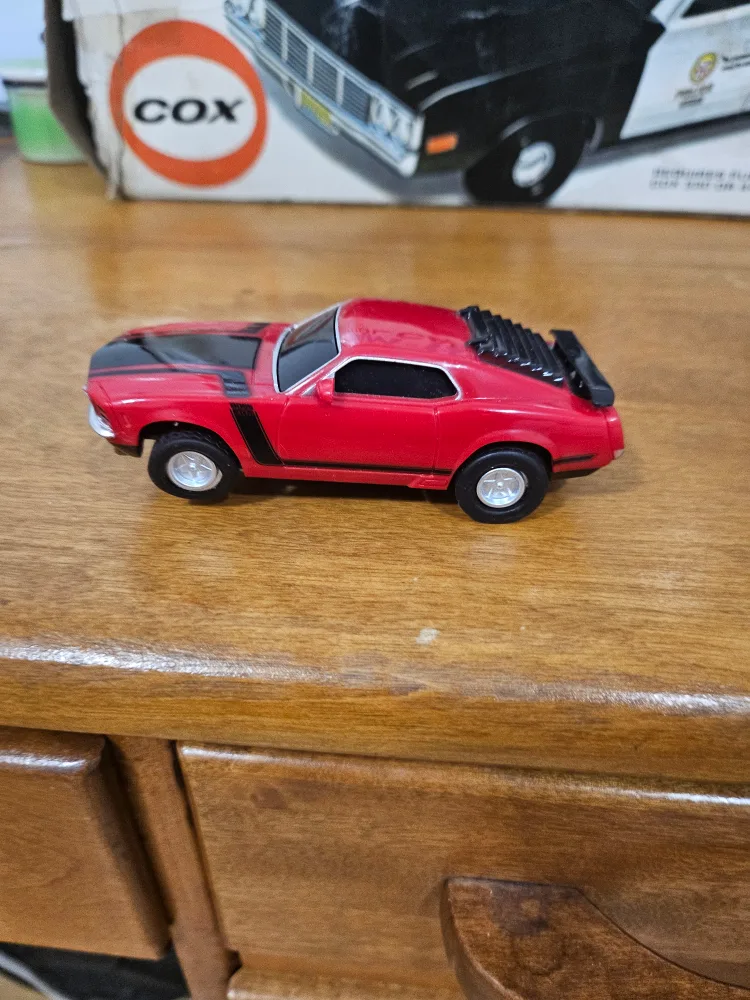 MUSTANG SLOT CAR image indicator(2)