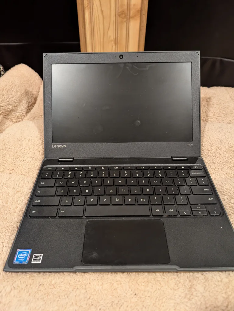 Lenovo 100e Chromebook image indicator(2)