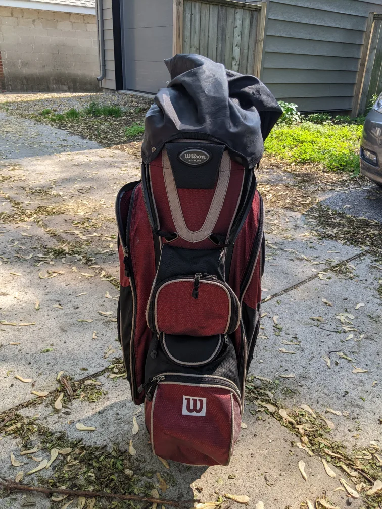 Wilson golf bag thumbnail