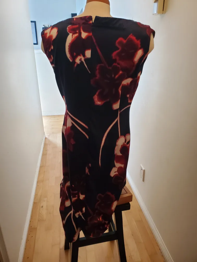 Floral Print Sleeveless Dress thumbnail