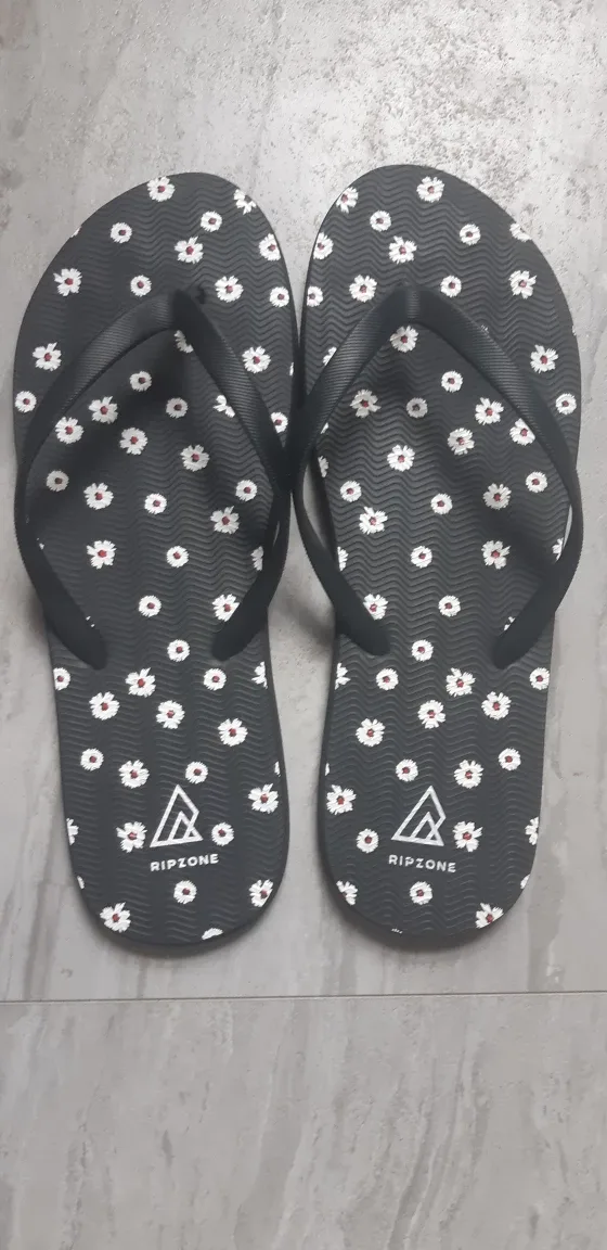 Ripzone Women's Flip Flops - Size 9/10 thumbnail