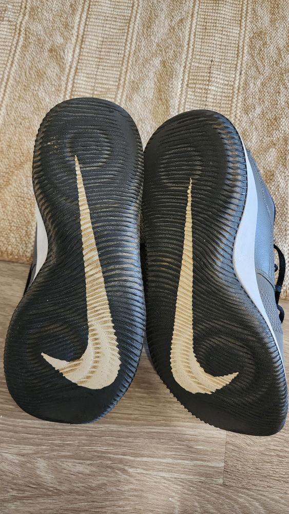 Men's Nike Fly By II Sneakers - Size US 10 - photo 2