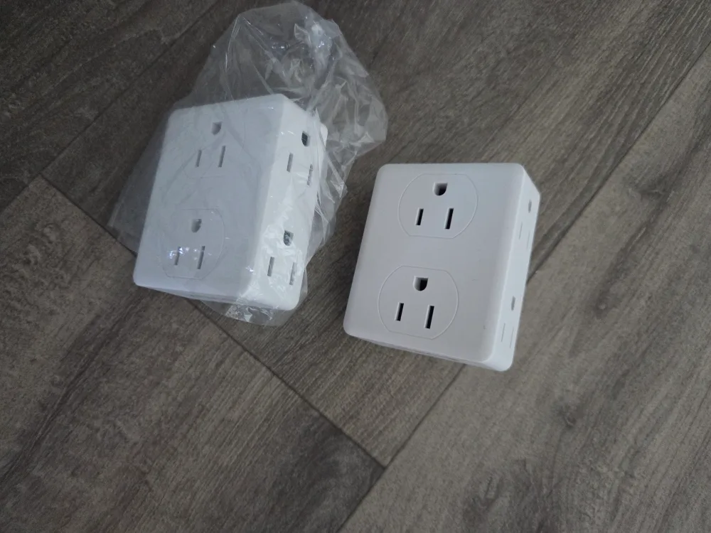 White Cube Tap Adapter thumbnail