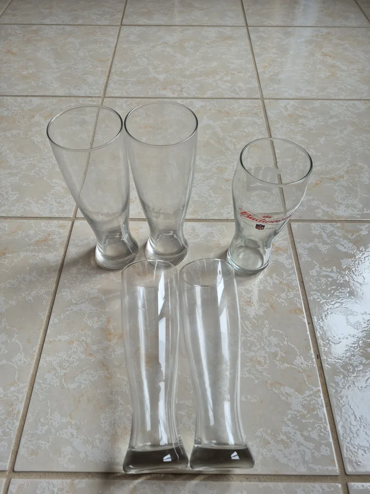 Assorted Beer Glasses thumbnail