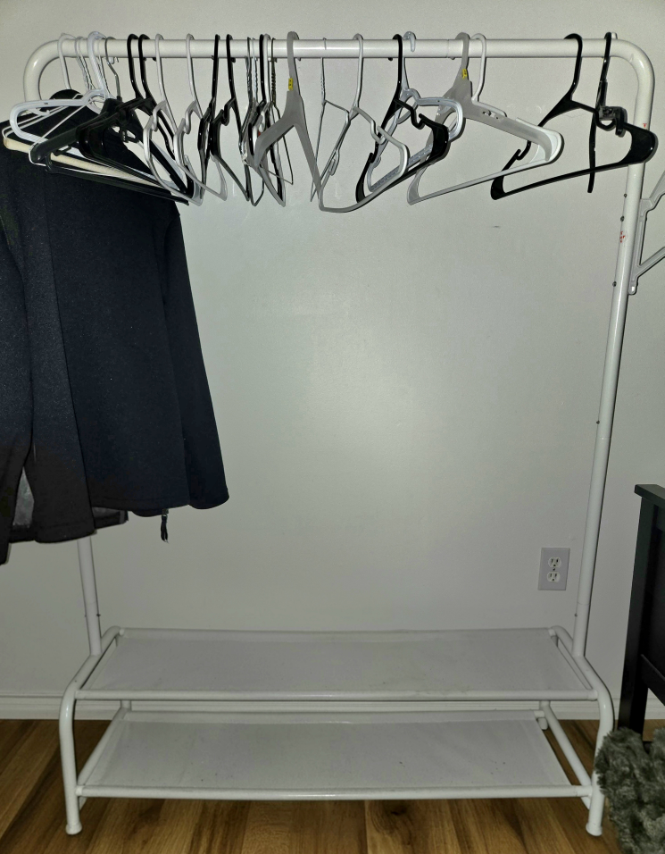 Clothes rack with shelf - photo 3