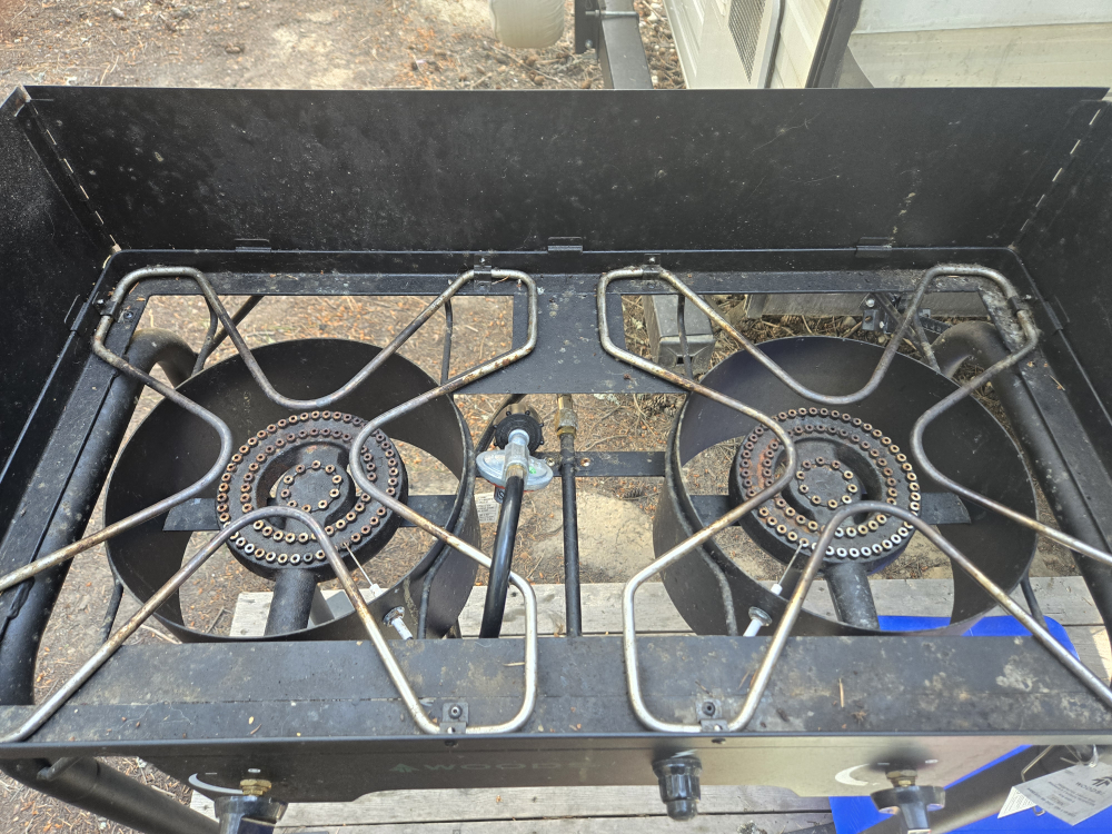 Woods propane 2 burner camp stove - photo 2
