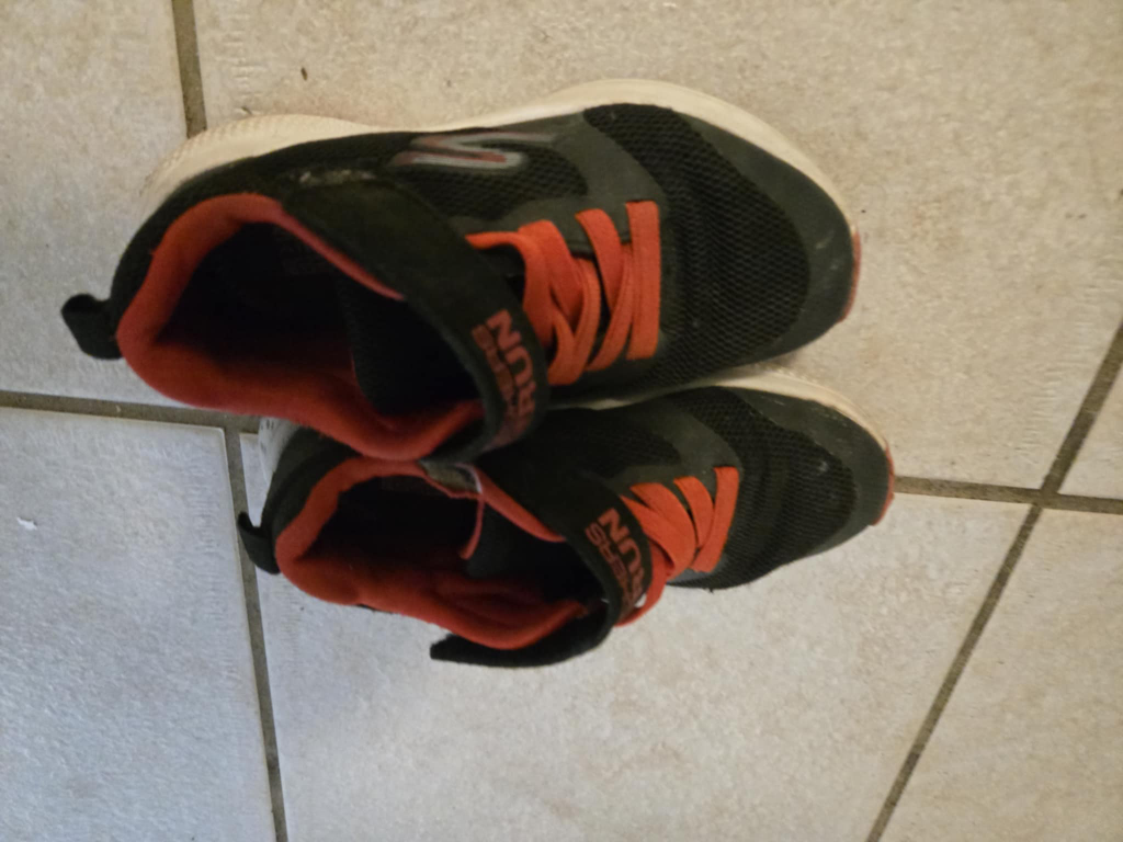Skechers Go Run Kids Shoes  #freecycle
