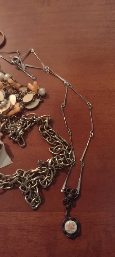 Jewelry Lot image indicator(3)