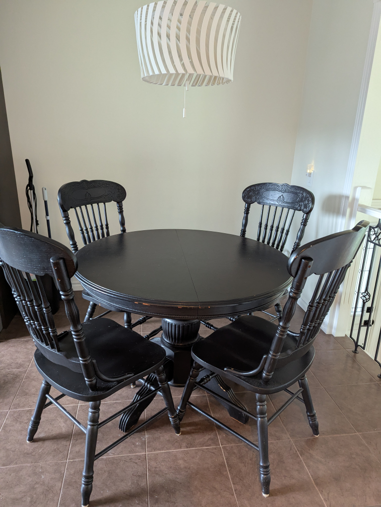Black Round Dining Table with 4 Chairs