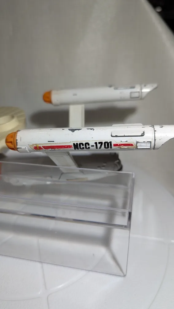 Vintage Star Trek U.S.S. Enterprise NCC-1701 Dinky Toy image indicator(5)