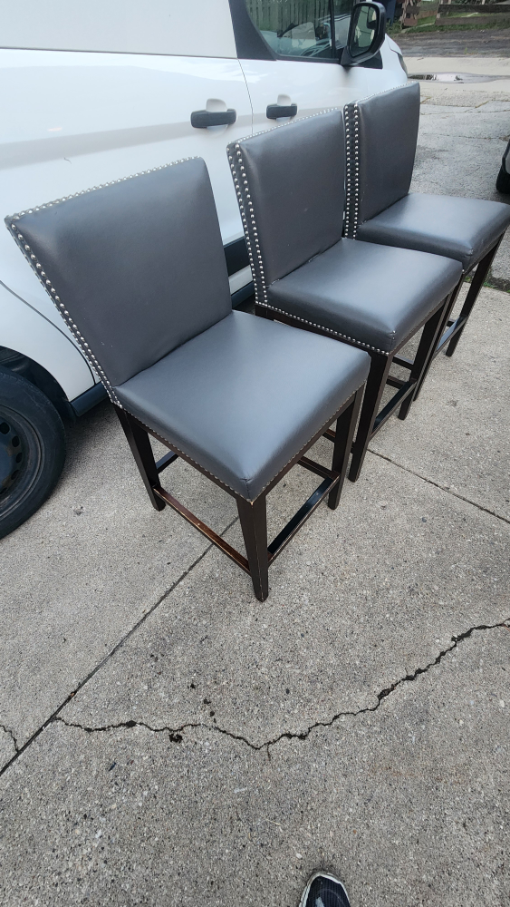 bar stools  (3) - photo 5