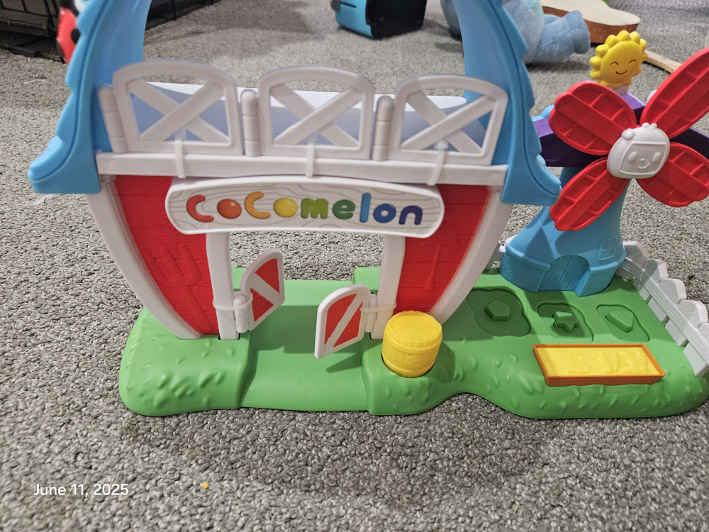 CoComelon Barn Playset
