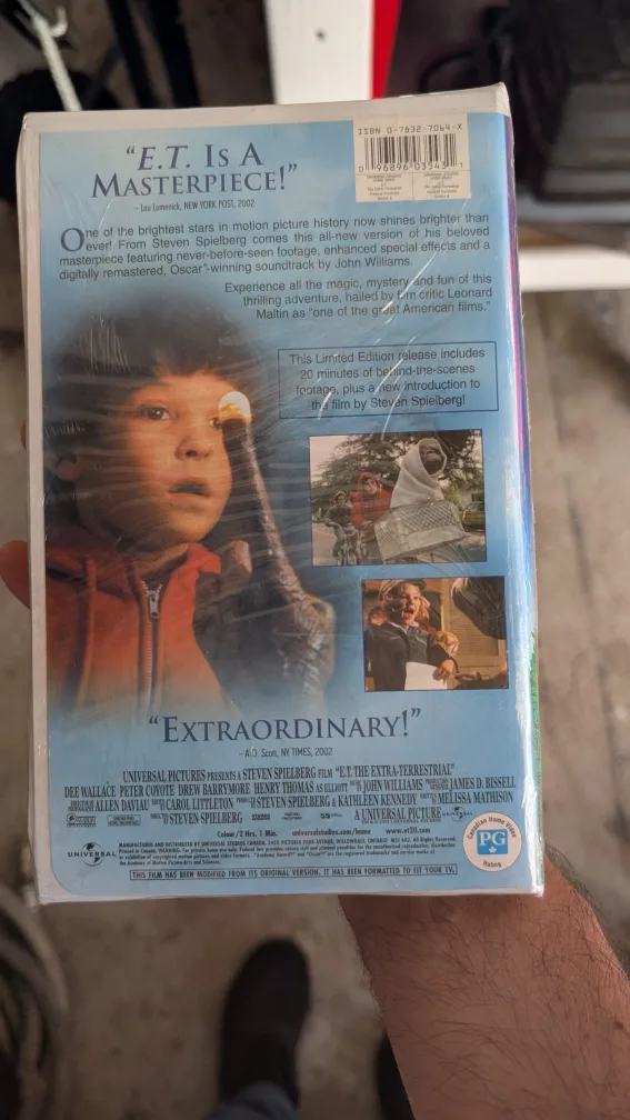 E.T. The Extra-Terrestrial - Limited Edition VHS unopened image indicator(2)