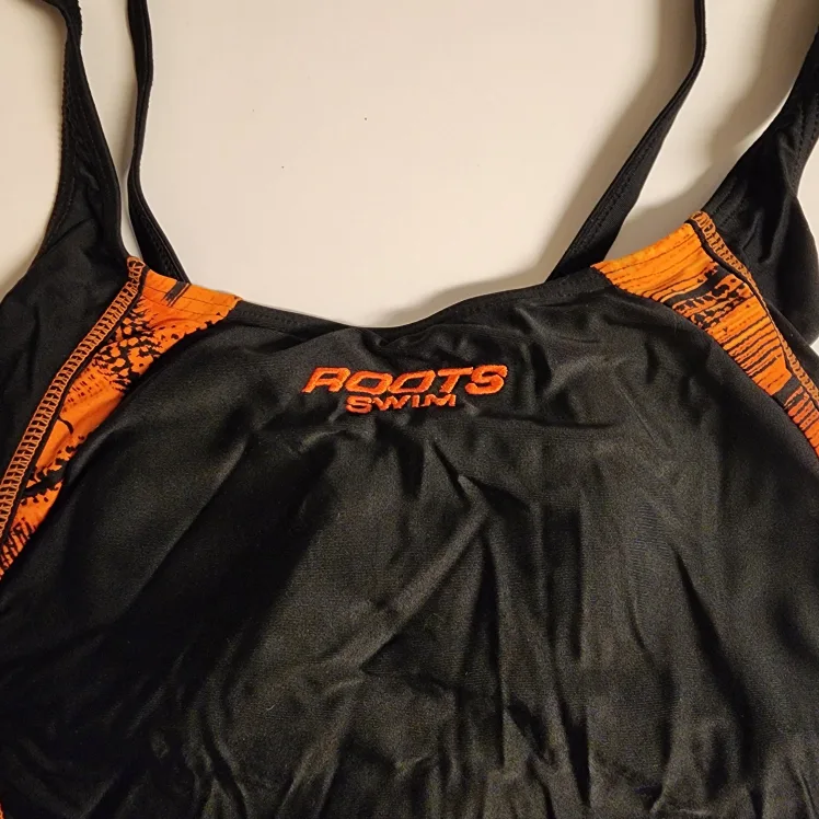 Roots Swimsuit image indicator(2)