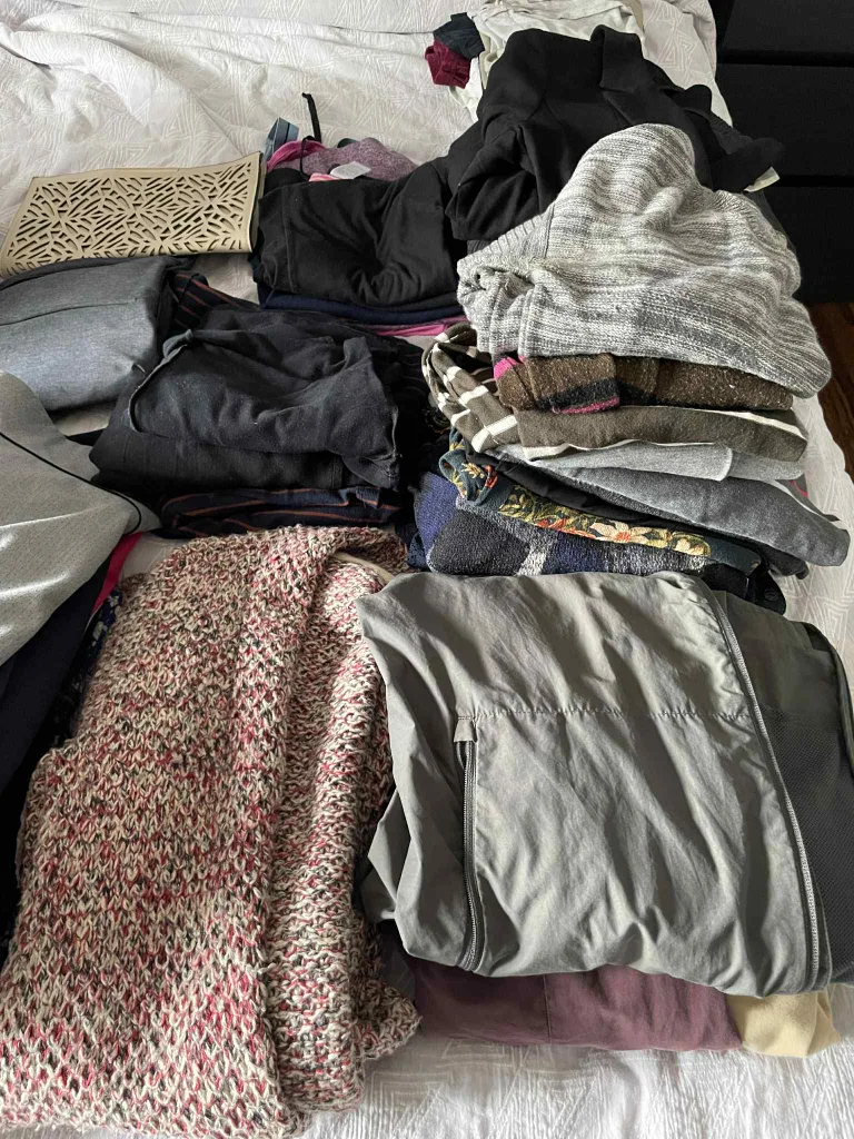 HUGE women's clothing bundle - size S/M thumbnail
