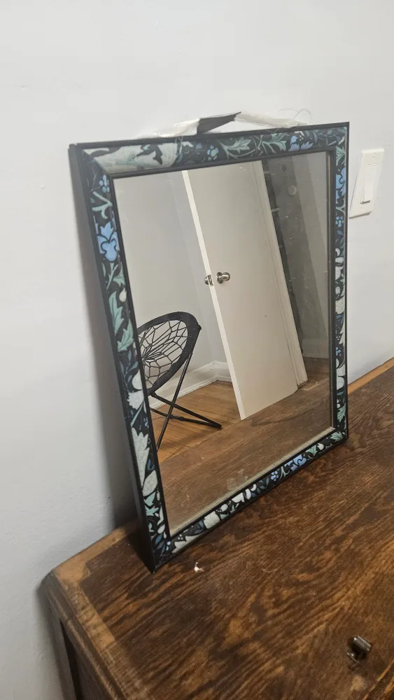 Decorative Floral Mirror thumbnail