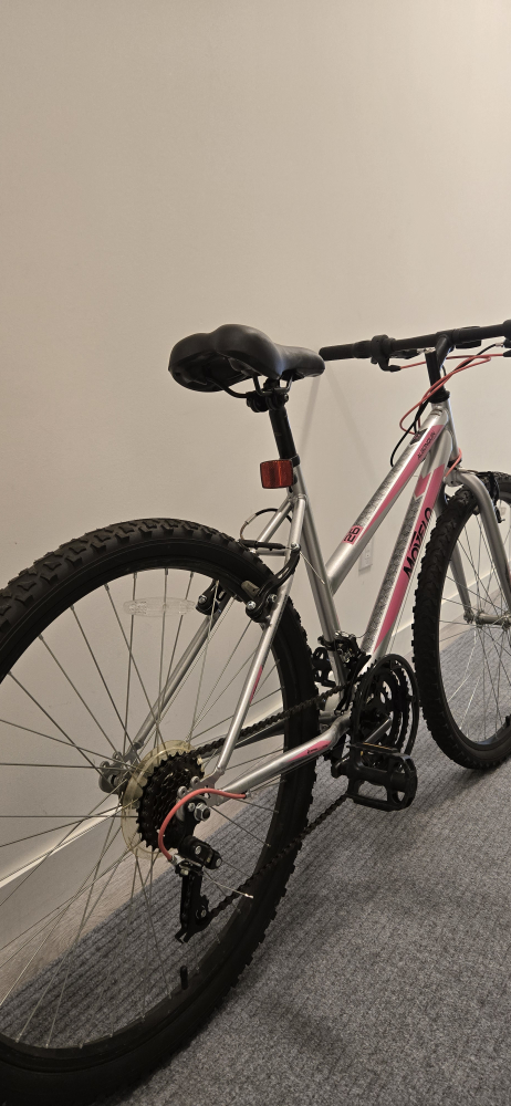 Movelo mountain bike for women 26 in - silver and pink - photo 2