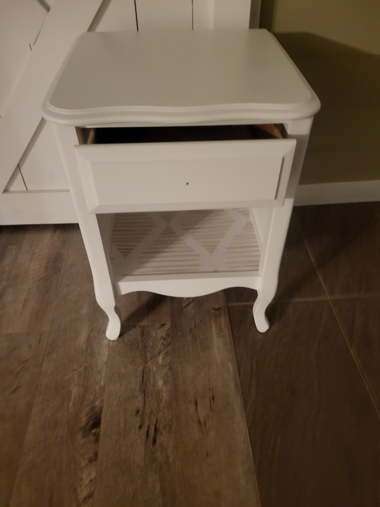 Matching White Nightstands - photo 2