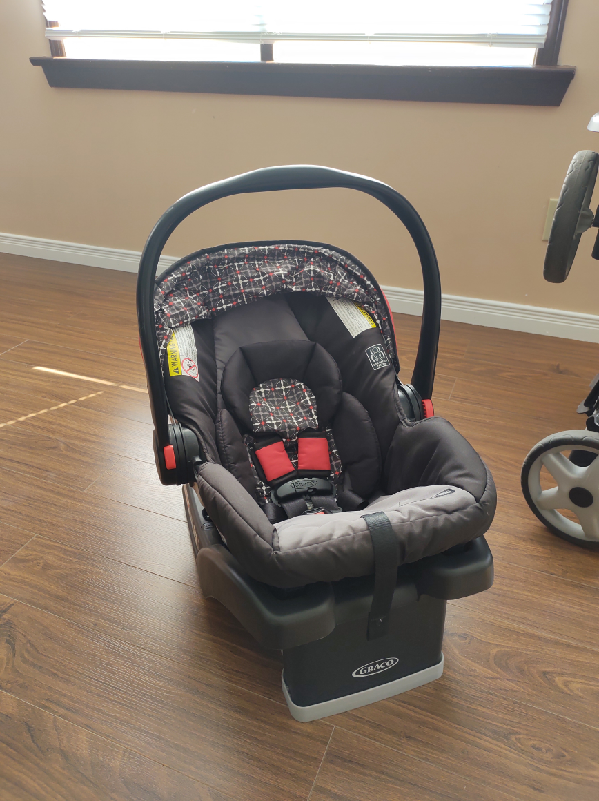 Graco Car Seat and Stroller Combo - photo 4