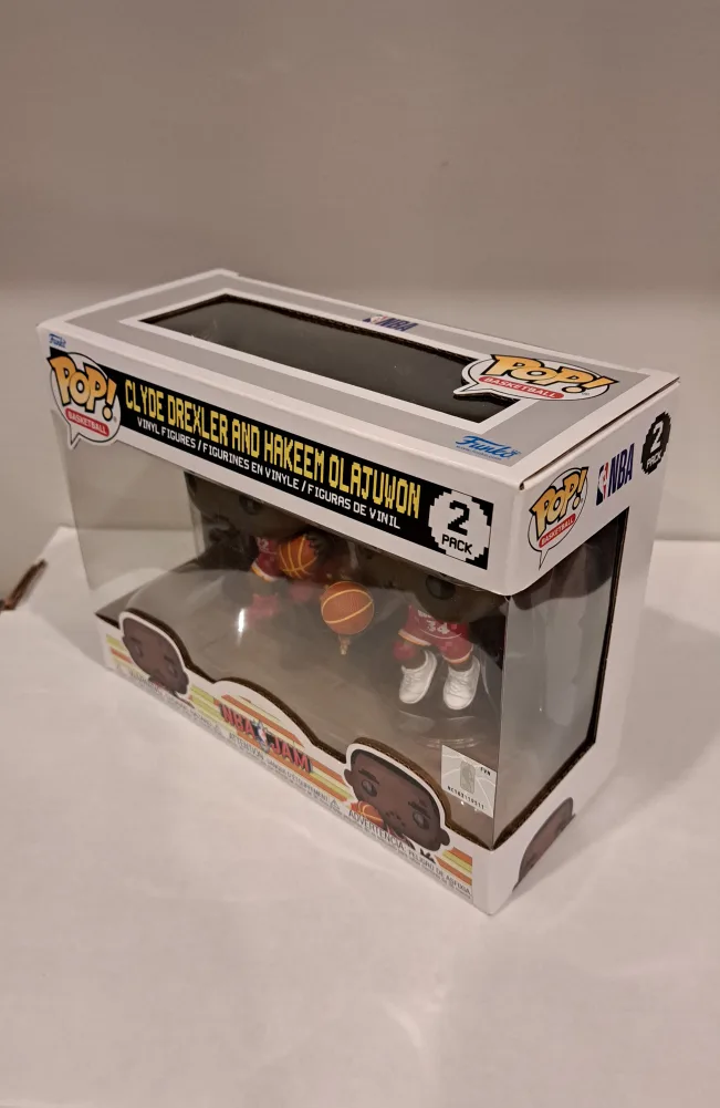 🏀🕹 Clyde Drexler and Hakeem Olajuwon (2 Pack) Funko Pop! image indicator(2)