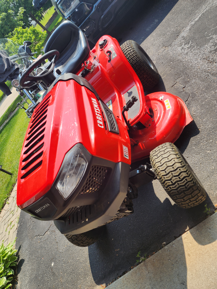 Craftsman T110 Riding Lawn Mower - photo 4