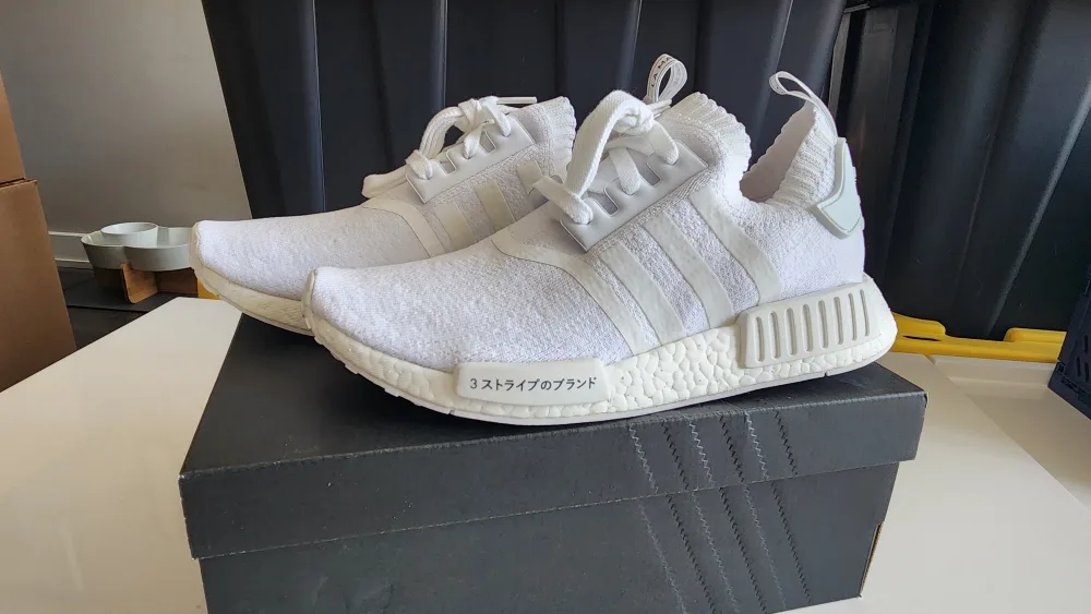 Adidas NMD_R1 Japan PK White, Size 8 thumbnail