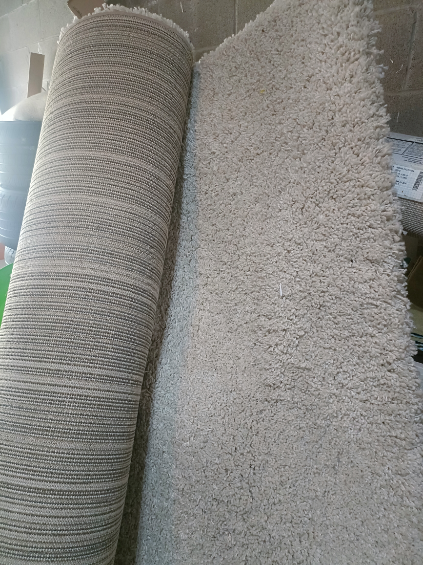 Shaggy Deluxe white Carpet