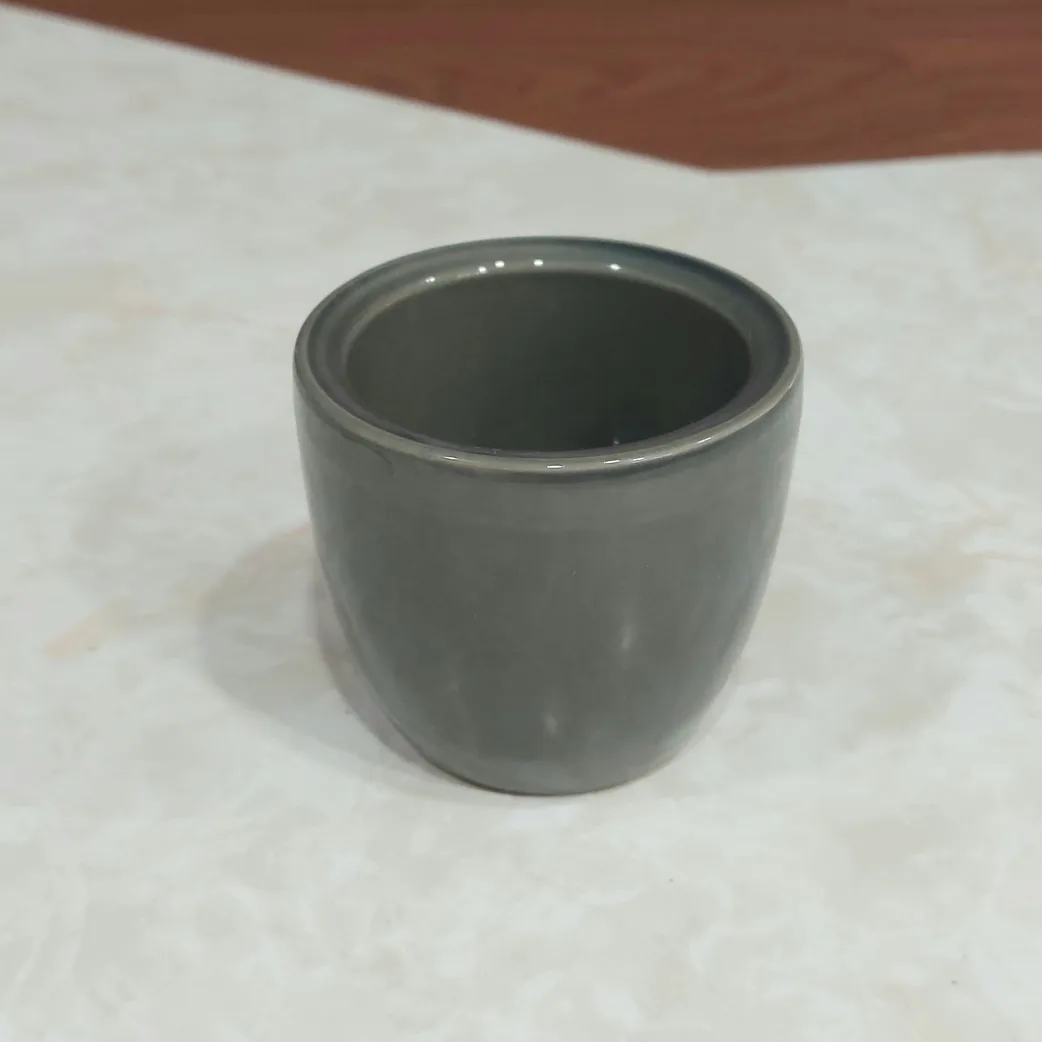 mini plant pot 🪴 trades accepted! thumbnail